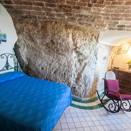 Le Grotte Apartmán Tropea